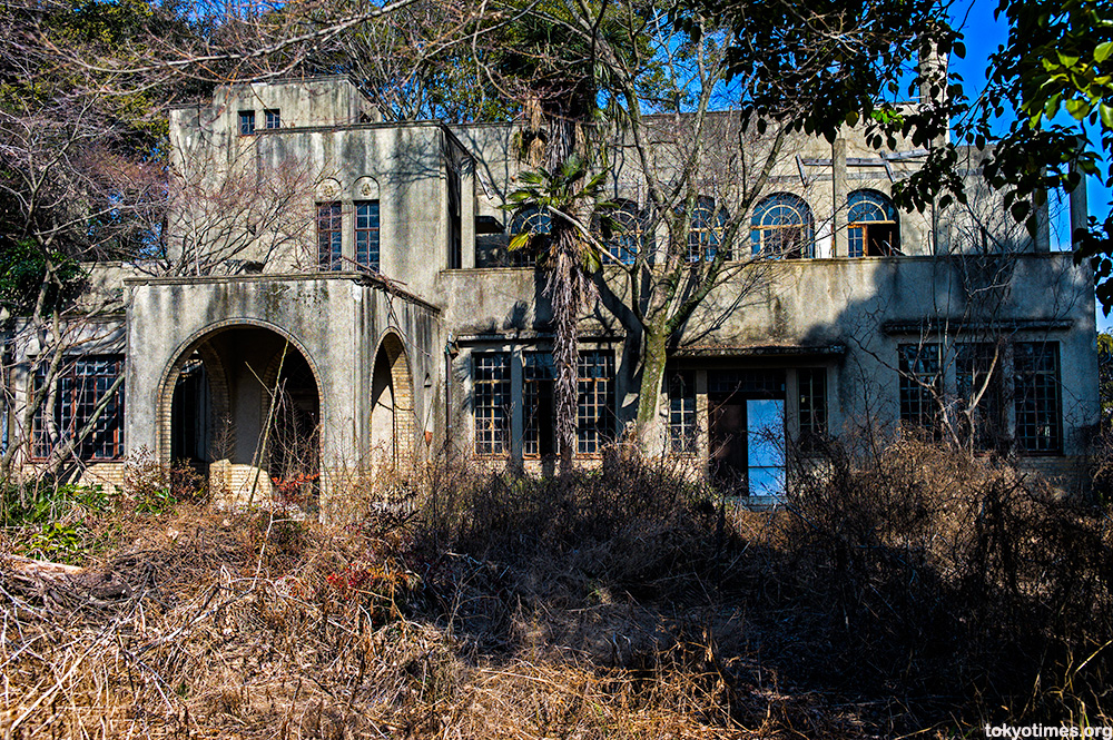 abandoned Japanese house