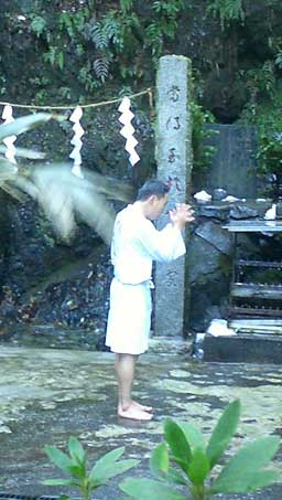 shinto priest