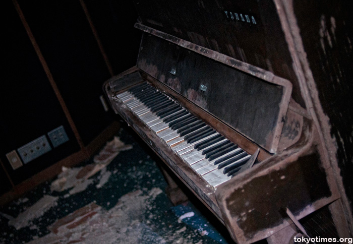 abandoned Japanese studio hotel