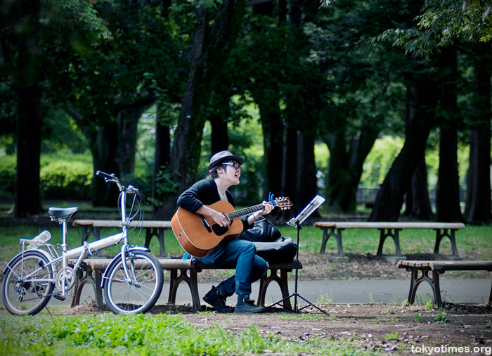 Tokyo singer and guitarist