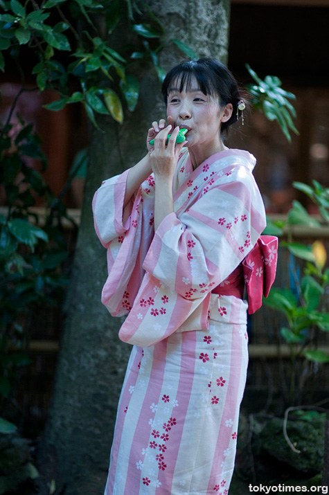ocarina and kimono