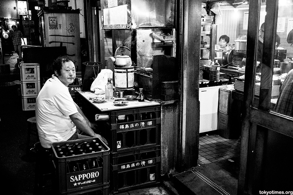 outdoor Tokyo drinking