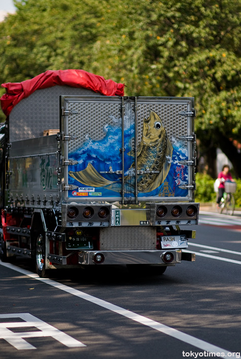Japanese customised truck