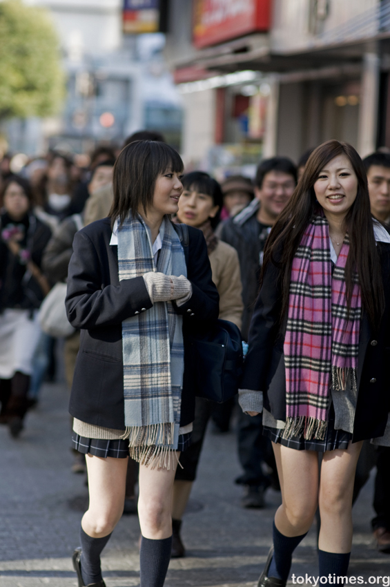 Japanese schoolgirls and scarves.