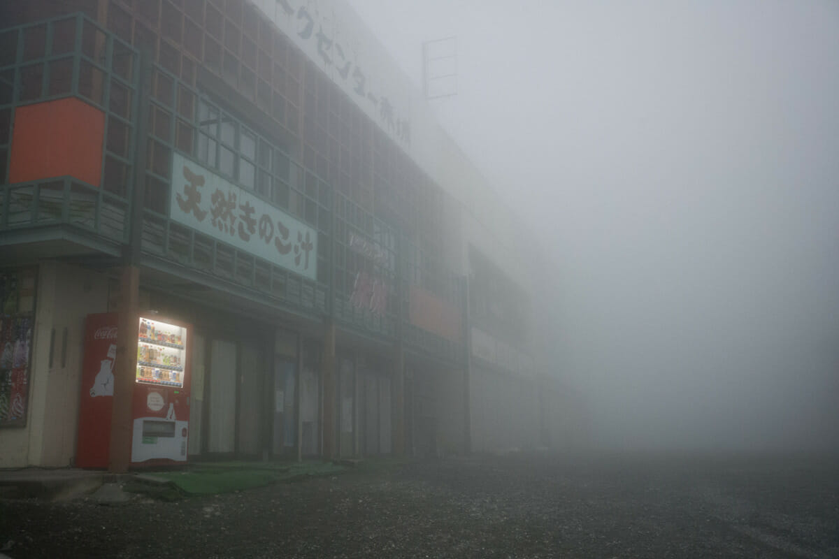An atmospheric old Japanese tourist spot in the fog