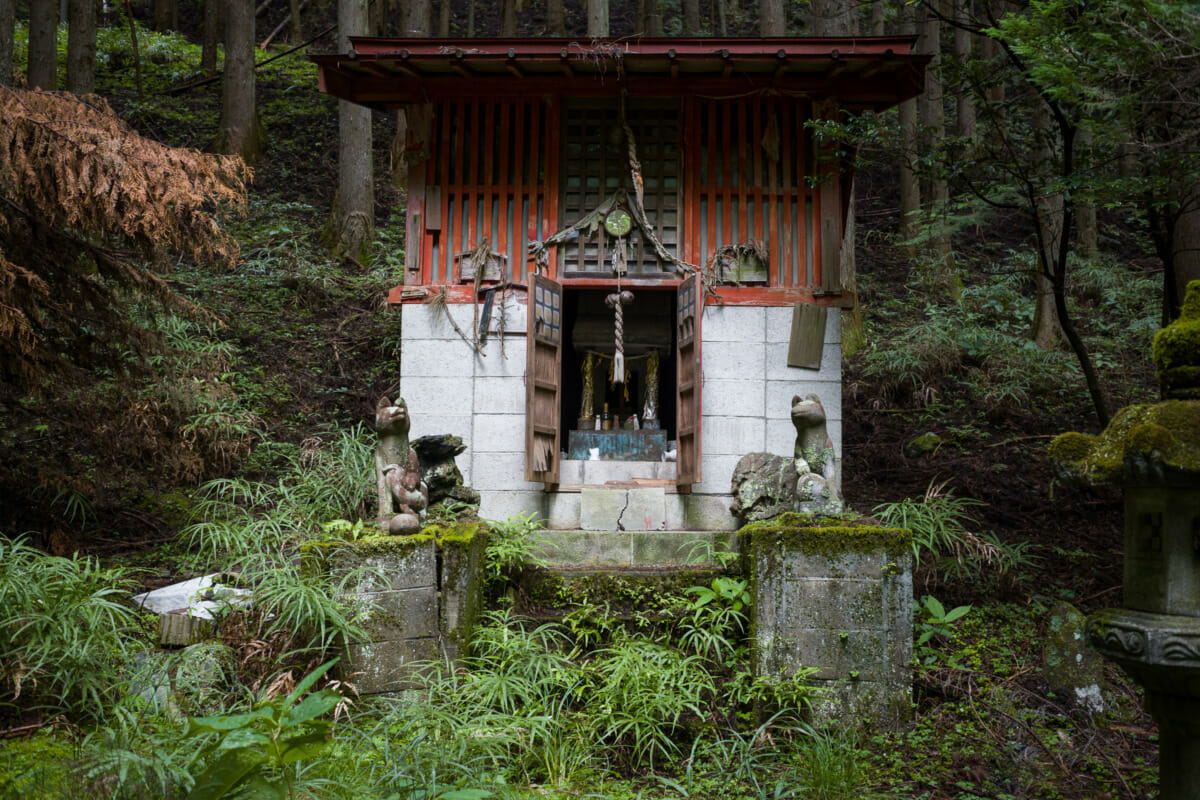 a decaying Japanese shinto shrine