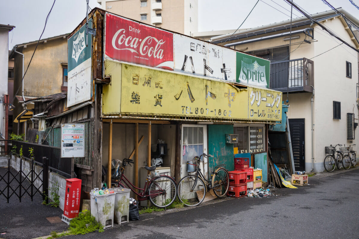 Tokyo’s faded old Coca-Cola signboards