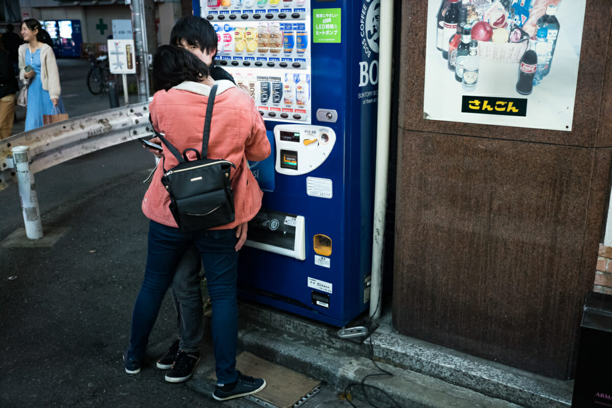 tokyo vending machine lust and looks