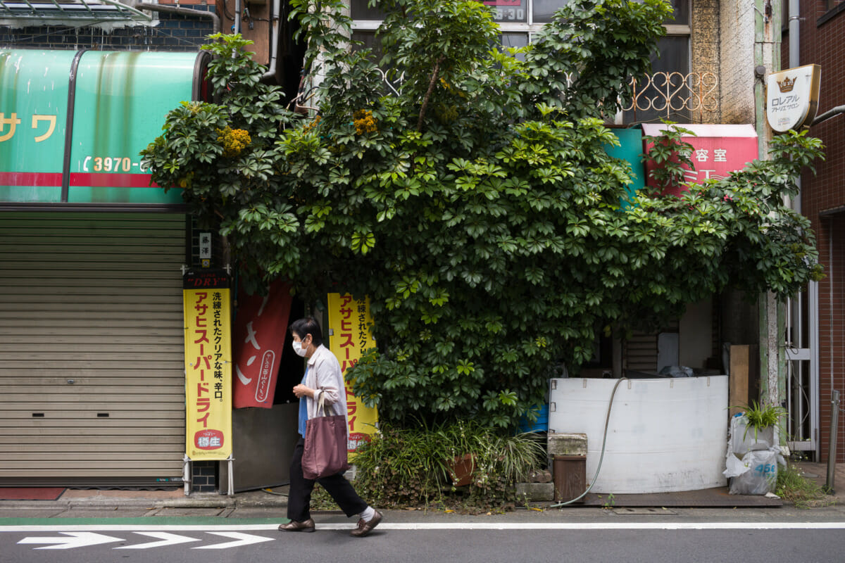 faded and dilapidated old tokyo shopfronts